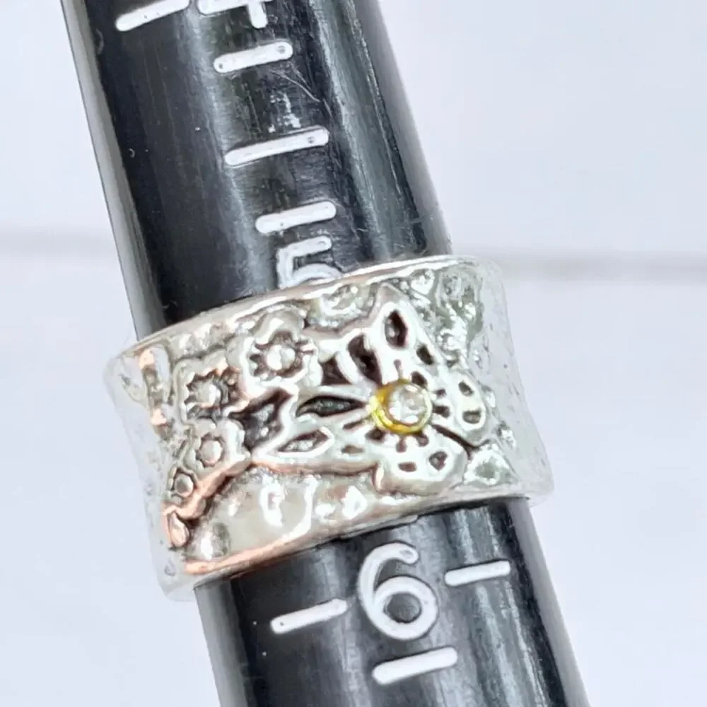 Hammered Band with Floral & Butterfly  Ring Size 5.5